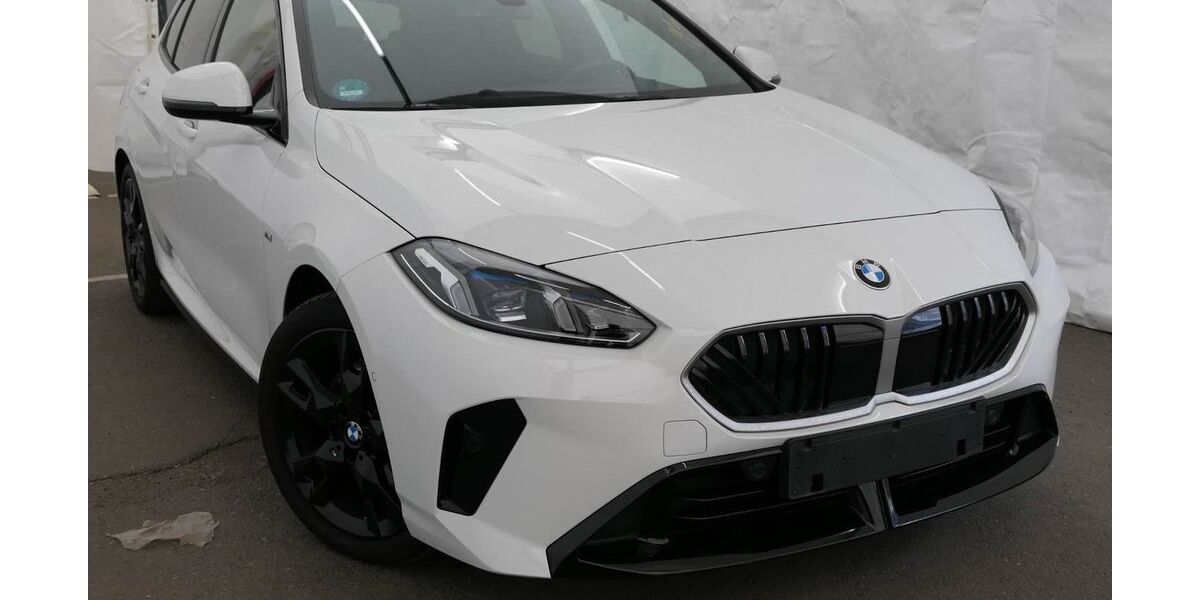 BMW 118 17.700 km 32.990 &euro; Remscheid 42853