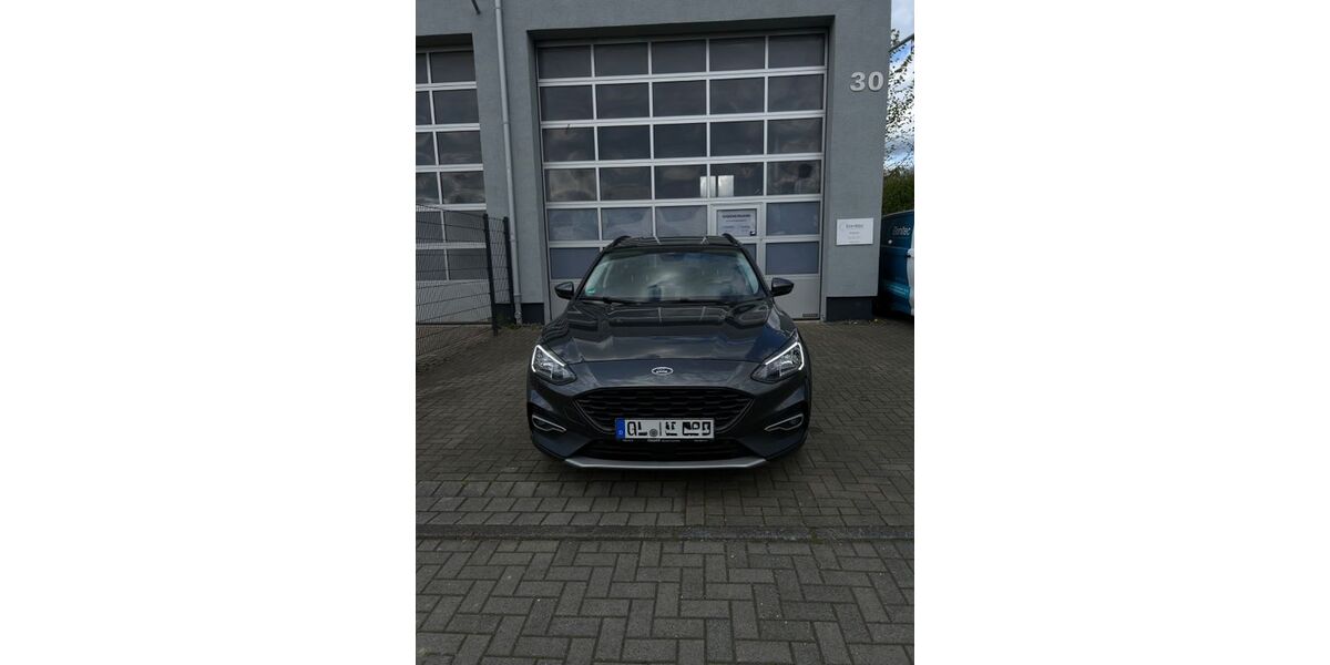 Ford Focus 90.211 km 19.000 &euro; Köln 51067