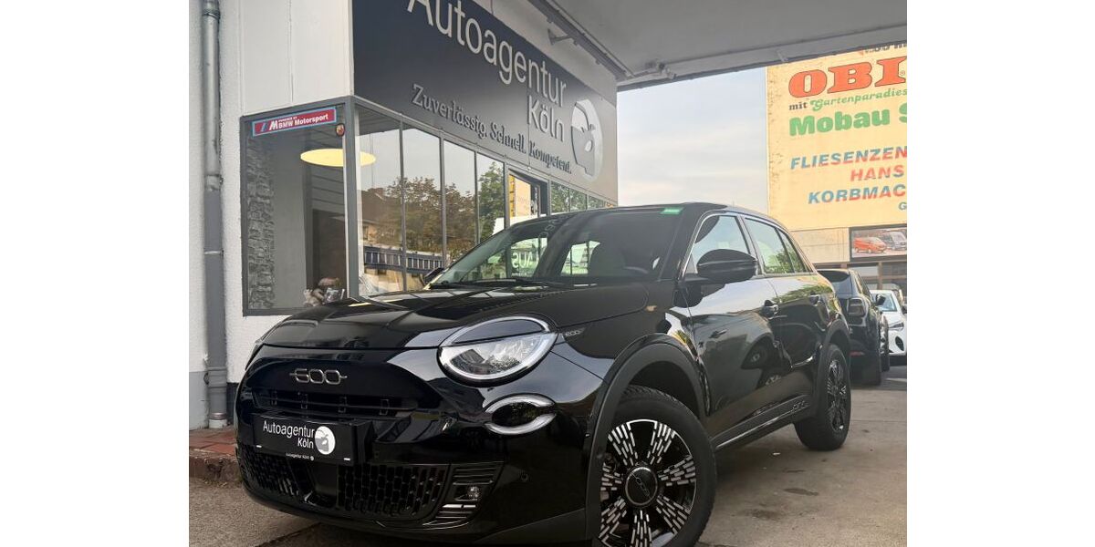 Fiat 600 2.690 km 21.690 &euro; Köln 51067