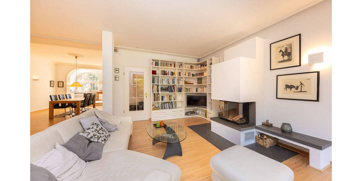 Einfamilienhaus Köln / Lövenich Lövenich - 8 Zimmer, 300 m&sup2;, 1.990.000&euro; | Angebot:25664367