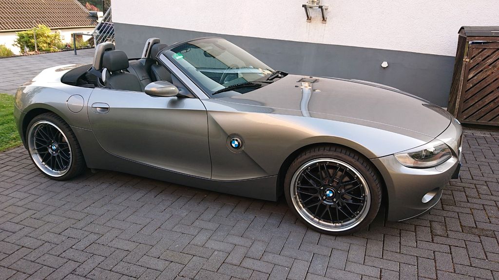 BMW Z4 99.312 km 14.900 &euro; Remscheid 42859