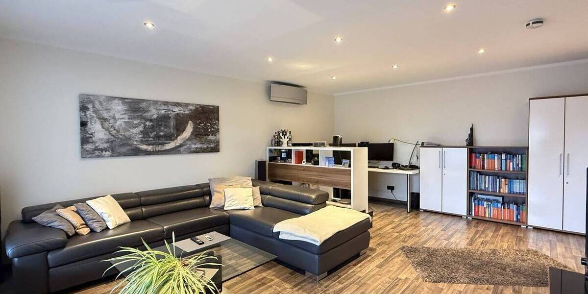 Etagenwohnung Langenfeld Immigrath - 2 Zimmer, 83 m&sup2;, 349.000&euro; | Angebot:25958916