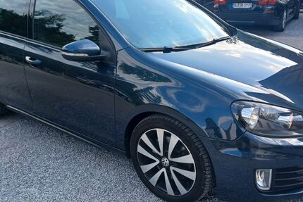 VW Golf 243.000 km 5.950 &euro; Ratingen 40882