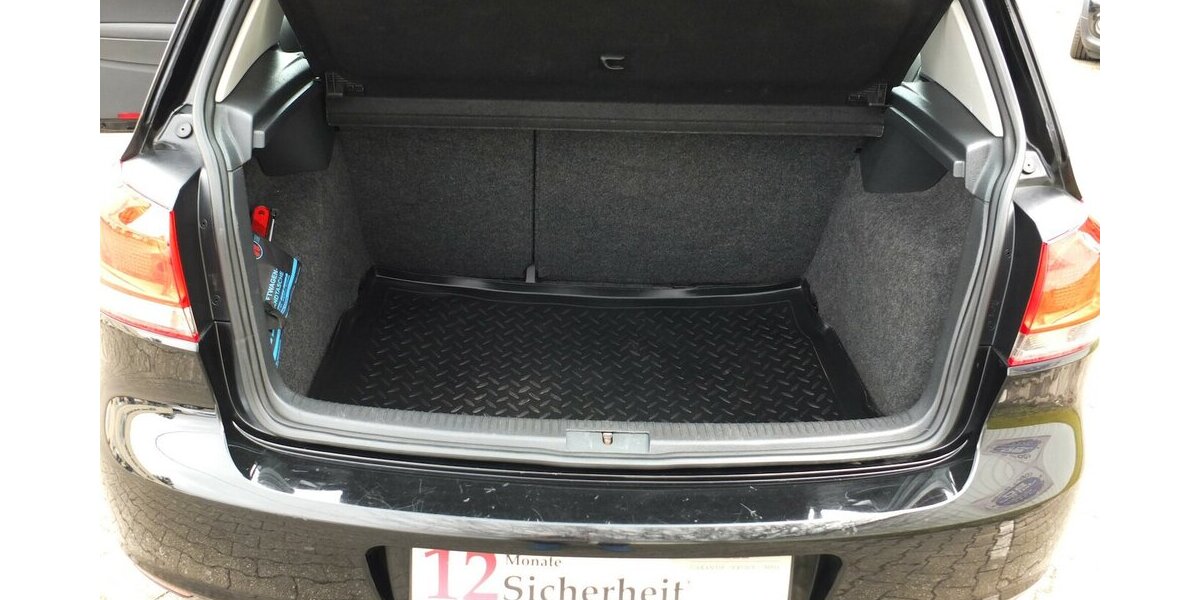 VW Golf 1.4i TRENDLINE KLIMAANLAGE SPORT-LMF SHZ 132.895 km 6.298 &euro; Köln 50858