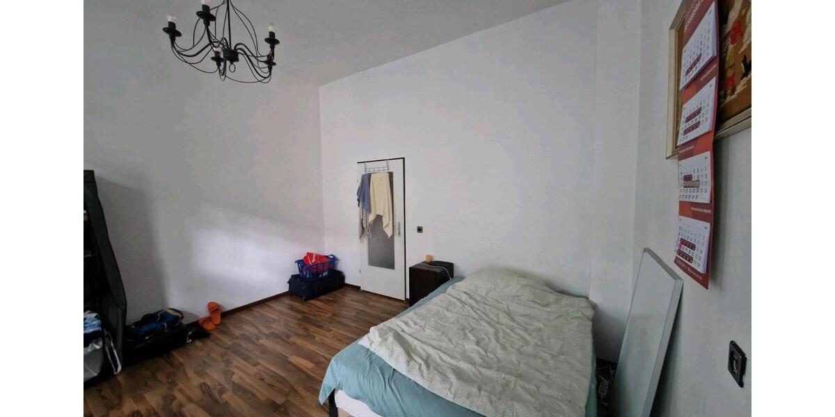 Etagenwohnung Düsseldorf Oberbilk - 3 Zimmer, 20 m&sup2;, 500&euro; | Angebot:26296653