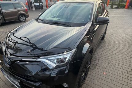 Toyota RAV 4 198.000 km 17.200 &euro; Solingen 42651