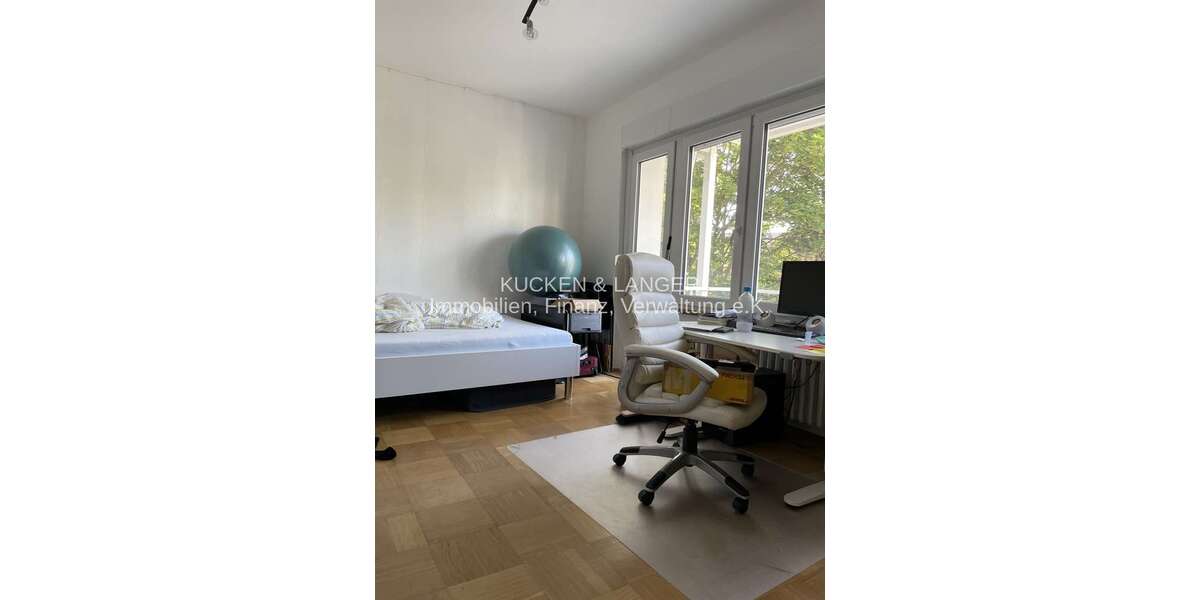 Etagenwohnung Köln Müngersdorf - 1 Zimmer, 27 m&sup2;, 454&euro; | Angebot:26093998
