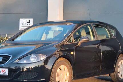 Seat Leon 98.980 km 4.699 &euro; Mülheim an der Ruhr 45475