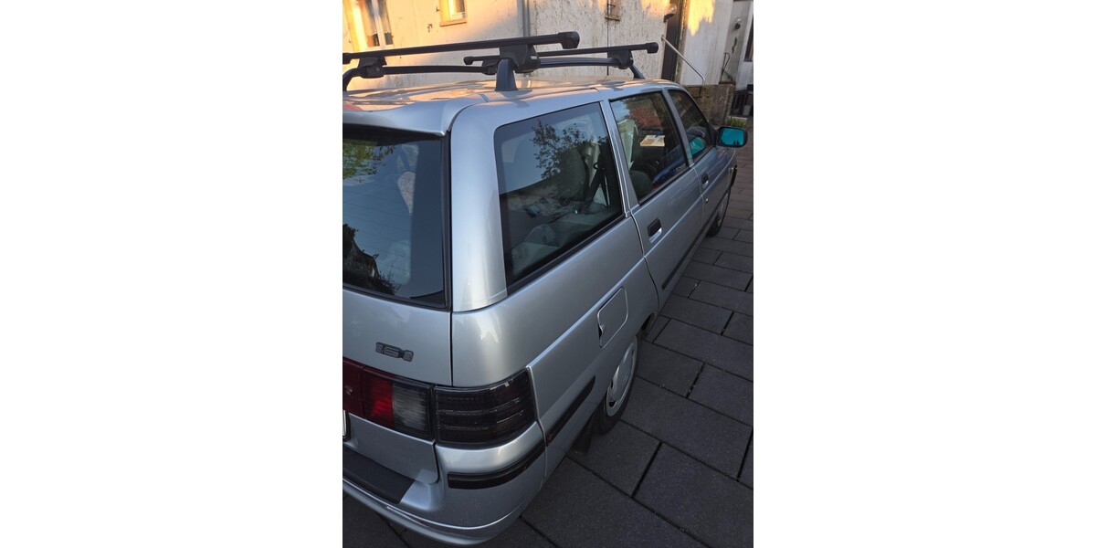 Lada 2111 52.000 km 2.200 &euro; Köln 50667