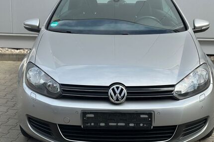 VW Golf 104.000 km 7.290 &euro; Düsseldorf - Bezirk 8 40231