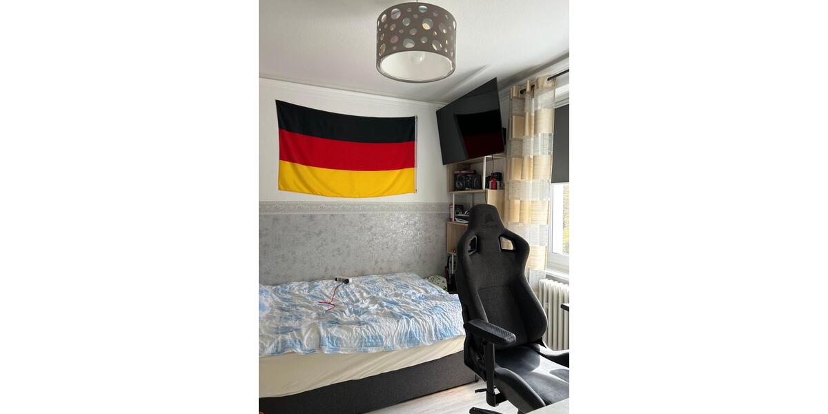 Etagenwohnung Remscheid Gemarkung Bergisch Born - 4 Zimmer, 88 m&sup2;, 609&euro; | Angebot:25918595