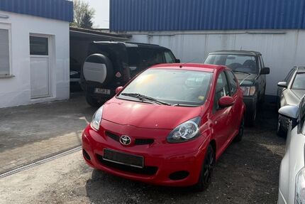 Toyota Aygo (X) 90.000 km 4.400 &euro; Köln 50825