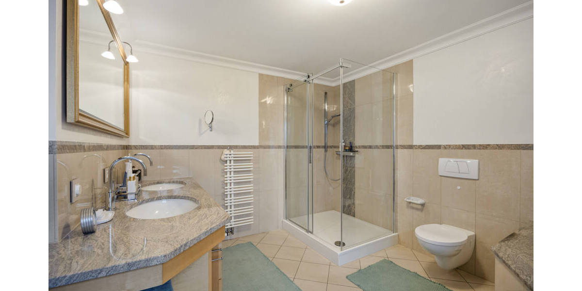 Stilvolles Wohnen mit guter Verkehrsanbindung - Mehrfamilienhaus, Wohnhaus Wuppertal Barmen | Angebot:24140375