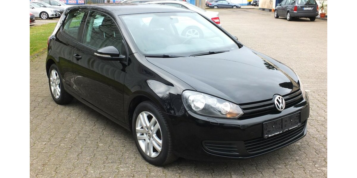 VW Golf 1.4i TRENDLINE KLIMAANLAGE SPORT-LMF SHZ 135.895 km 5.904 &euro; Köln 50858