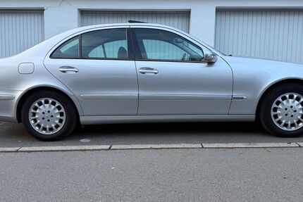 Mercedes-Benz E 320 216.800 km 3.500 &euro; Erkrath 40699
