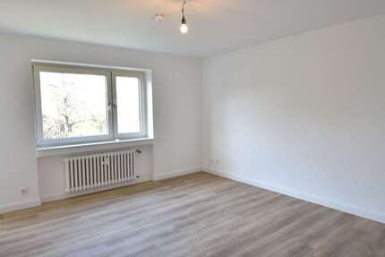 Wohnung Düsseldorf Garath - 3 Zimmer, 72 m&sup2;, 1.115&euro; | Angebot:26073546