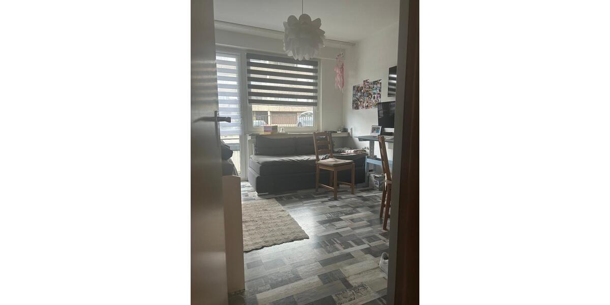 Etagenwohnung Wuppertal Cronenberg - 3 Zimmer, 82 m&sup2;, 615&euro; | Angebot:26294694