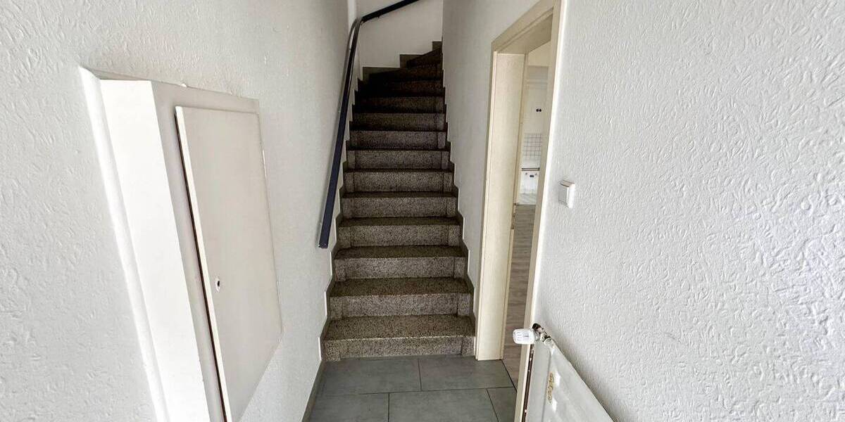 Mehrfamilienhaus, Wohnhaus Leverkusen Bürrig - 6 Zimmer, 159 m&sup2;, 599.000&euro; | Angebot:25926433