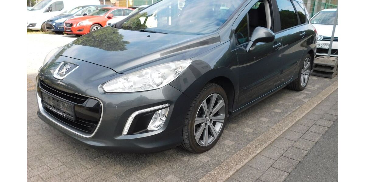 Peugeot 308 335.799 km 2.499 &euro; Mülheim 45473