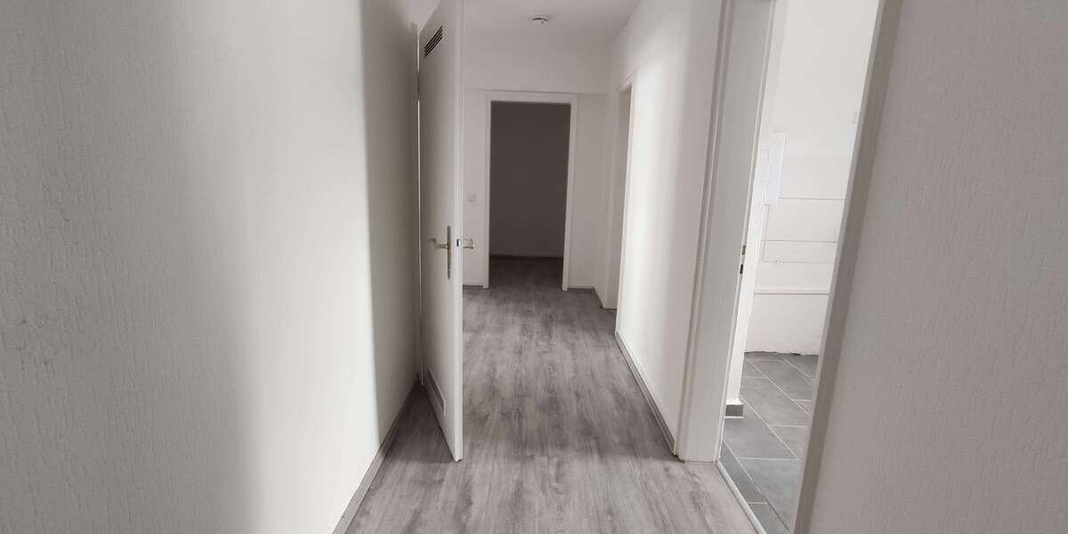 Etagenwohnung Wuppertal Barmen - 2 Zimmer, 69 m&sup2;, 680&euro; | Angebot:26260661