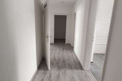 Wohnung Wuppertal Barmen - 2 Zimmer, 69 m&sup2;, 680&euro; | Angebot:26260661