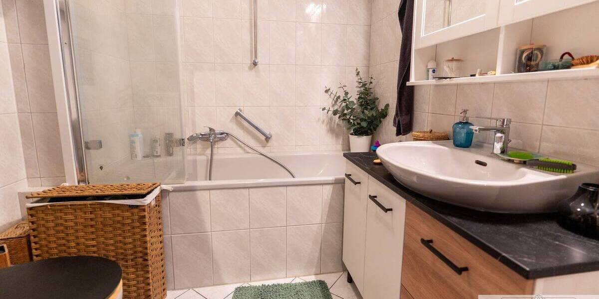 Mehrfamilienhaus, Wohnhaus Neuss Furth-Süd - 1 Zimmer, 220 m&sup2;, 849.000&euro; | Angebot:26029914