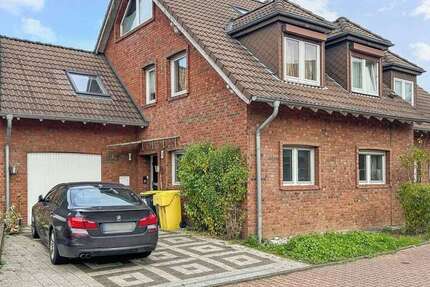 Haus Neuss Furth-Mitte - 7 Zimmer, 209 m&sup2;, 615.000&euro; | Angebot:23756532