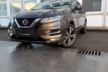 Nissan Qashqai 150.000 km 8.950 &euro; Neuss 41469
