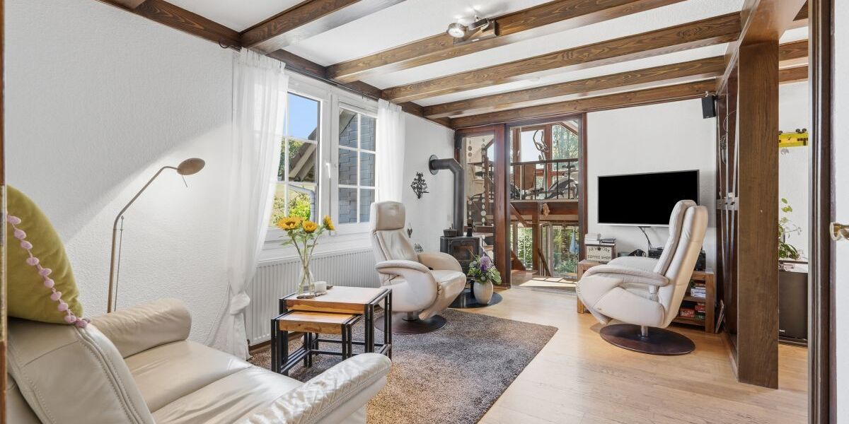 Mit 3D: Naturnah wohnen mit Freiraum – Charaktervolles Einfamilienhaus auf großzügigem Grundstück - Einfamilienhaus Wermelskirchen | Angebot:27350972