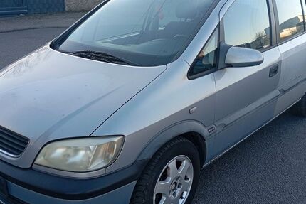 Opel Zafira 204.759 km 1.300 &euro; Düsseldorf 40215