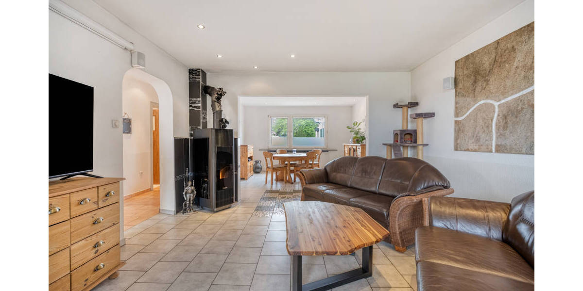 Mehrfamilienhaus, Wohnhaus Solingen Gräfrath - 9 Zimmer, 185 m&sup2;, 495.000&euro; | Angebot:26277372