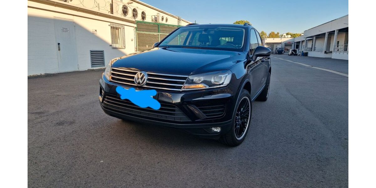 VW Touareg 177.580 km 13.990 &euro; Neuss 41464