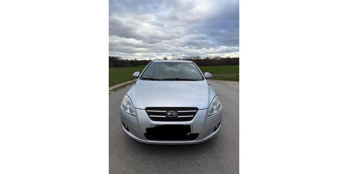 Kia ceed / Ceed 167.000 km 2.750 &euro; Rommerskirchen 41569
