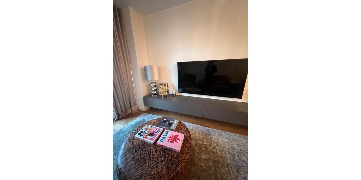 Etagenwohnung Düsseldorf Heerdt - 2 Zimmer, 65 m&sup2;, 620.000&euro; | Angebot:27096074