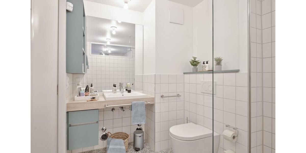 Etagenwohnung Düsseldorf Heerdt - 1 Zimmer, 25 m&sup2;, 650&euro; | Angebot:23090722
