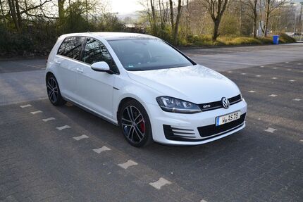 VW Golf 123.700 km 16.800 &euro; Wuppertal 42115