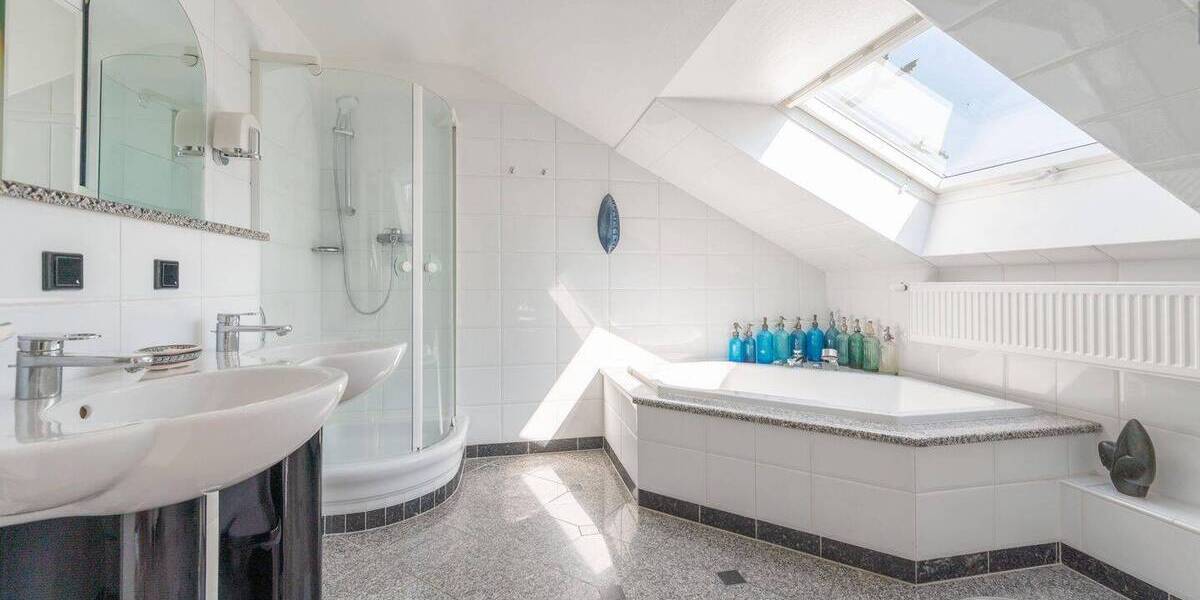 Einfamilienhaus Meerbusch Osterath - 8 Zimmer, 195 m&sup2;, 1.120.000&euro; | Angebot:26029114