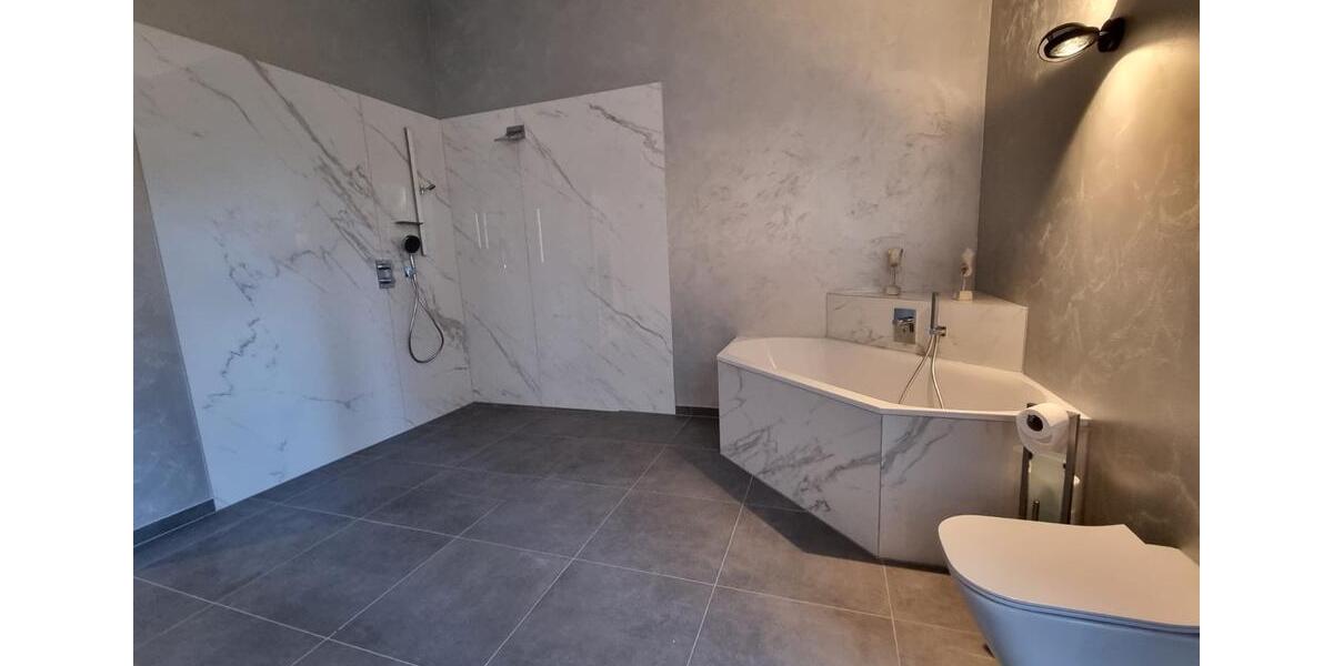 Erdgeschoßwohnung Wuppertal Gemarkung Langerfeld - 4 Zimmer, 200 m&sup2;, 2.600&euro; | Angebot:25394175