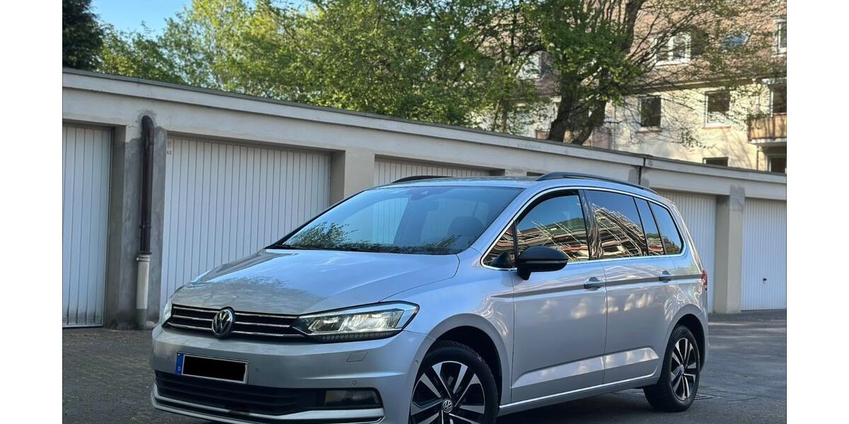 VW Touran 122.347 km 16.250 &euro; Wülfrath 42489