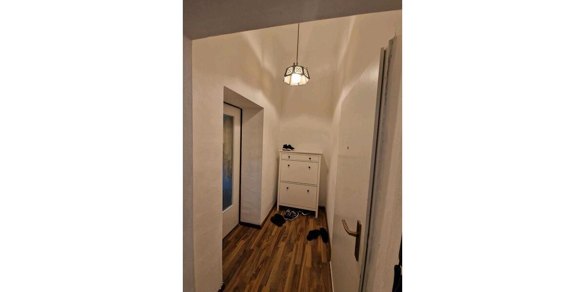 Etagenwohnung Düsseldorf Oberbilk - 3 Zimmer, 20 m&sup2;, 500&euro; | Angebot:26296653