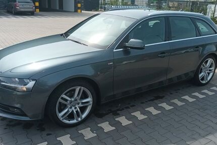 Audi A4 261.000 km 10.900 &euro; Wuppertal 42109