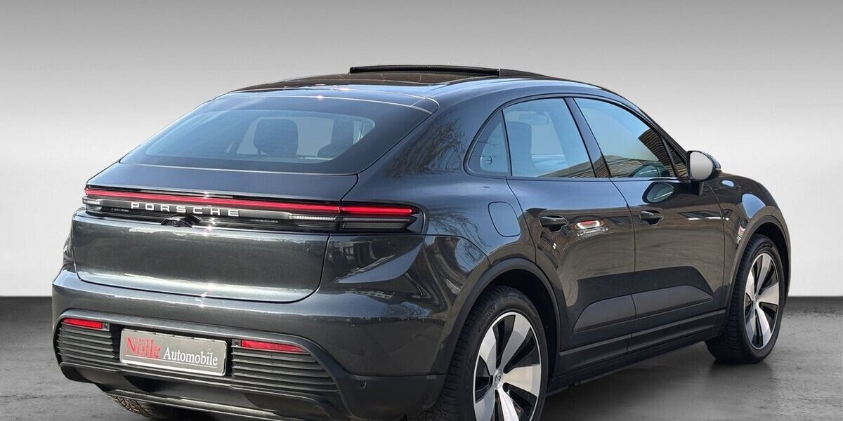 Porsche Macan 4 Bose Pano Volleder 0,25% 23.900 km 75.900 &euro; Wuppertal 42327