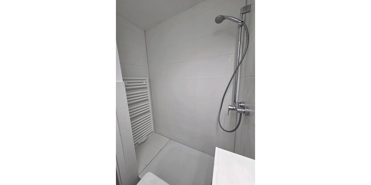 Etagenwohnung Köln Lindenthal - 2 Zimmer, 64 m&sup2;, 1.220&euro; | Angebot:26008425