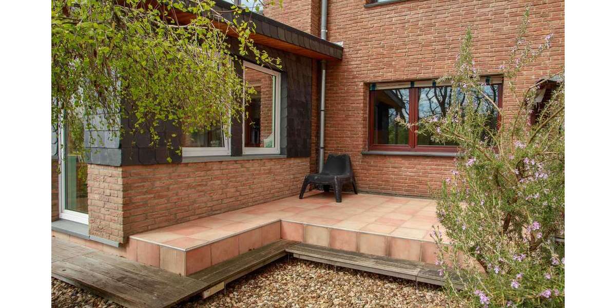 Etagenwohnung Burscheid - 3 Zimmer, 130 m&sup2;, 350.000&euro; | Angebot:19954744