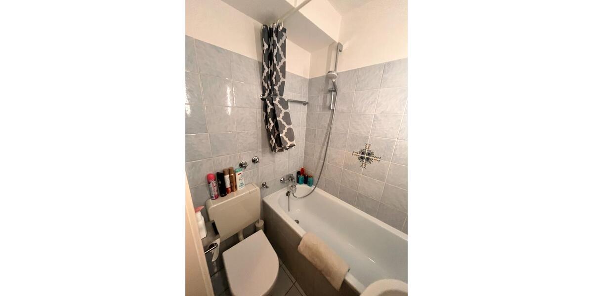 Etagenwohnung Köln Lindenthal - 1 Zimmer, 35 m&sup2;, 700&euro; | Angebot:25887300