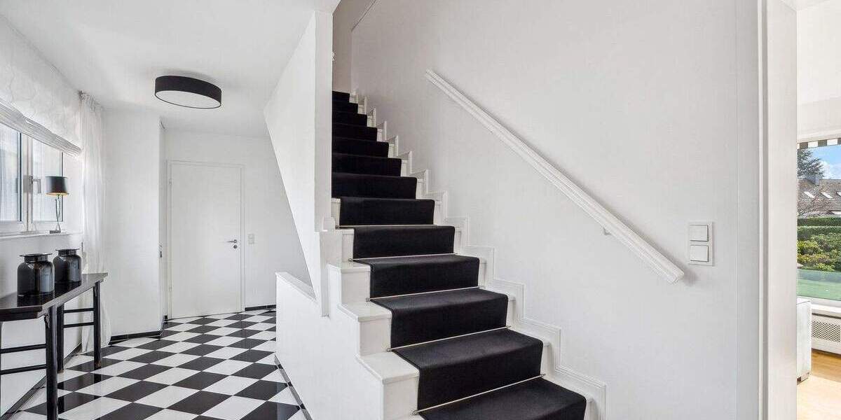 Einfamilienhaus Düsseldorf Stockum - 6 Zimmer, 233 m&sup2;, 1.995.000&euro; | Angebot:25683615