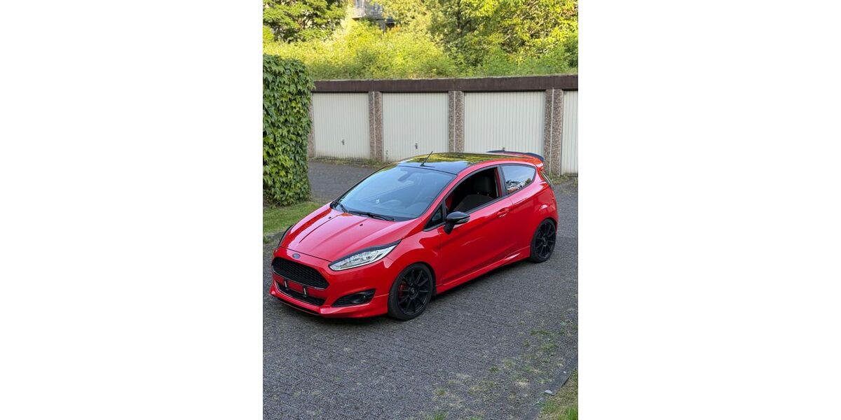 Ford Fiesta 130.000 km 5.700 &euro; Solingen 42699