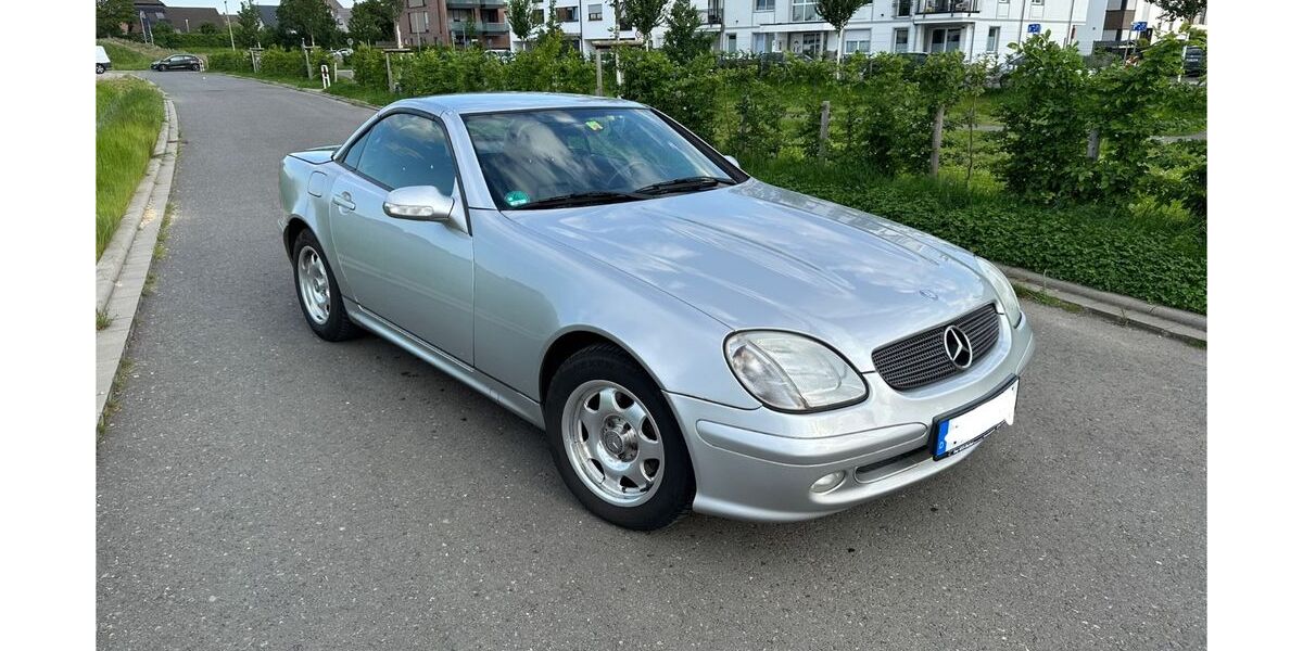 Mercedes-Benz SLK 200 182.000 km 3.249 &euro; Korschenbroich 41352