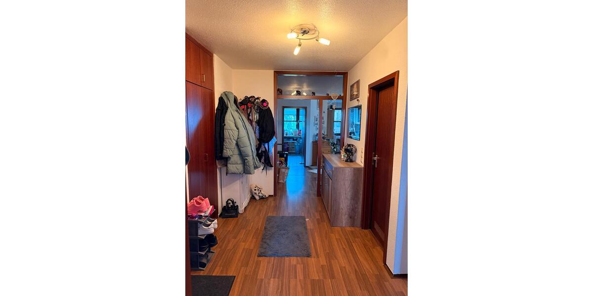 Etagenwohnung Wuppertal Arrenberg - 3 Zimmer, 84 m&sup2;, 240.000&euro; | Angebot:26286935