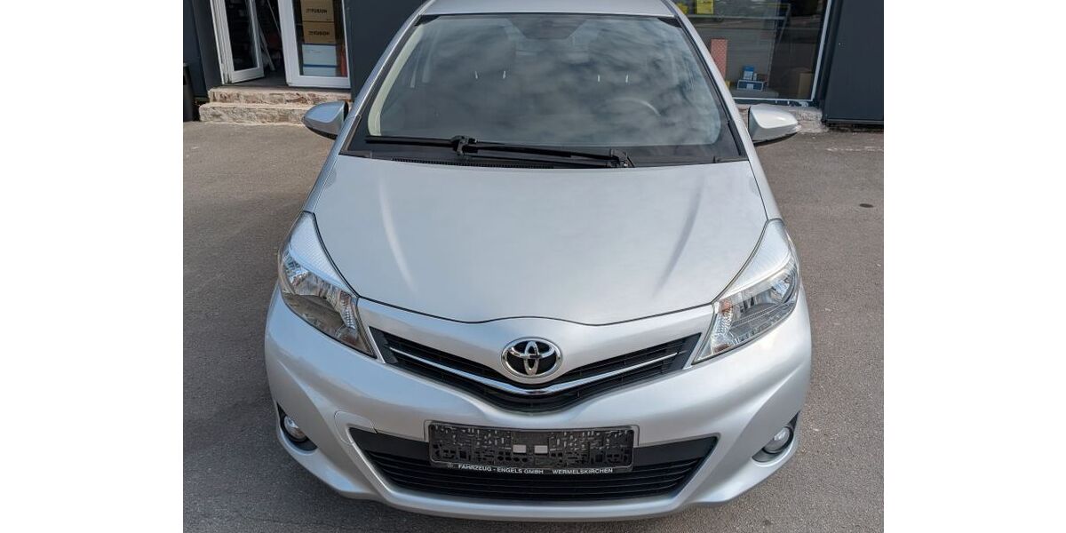 Toyota Yaris 123.050 km 4.850 &euro; Wermelskirchen 42929